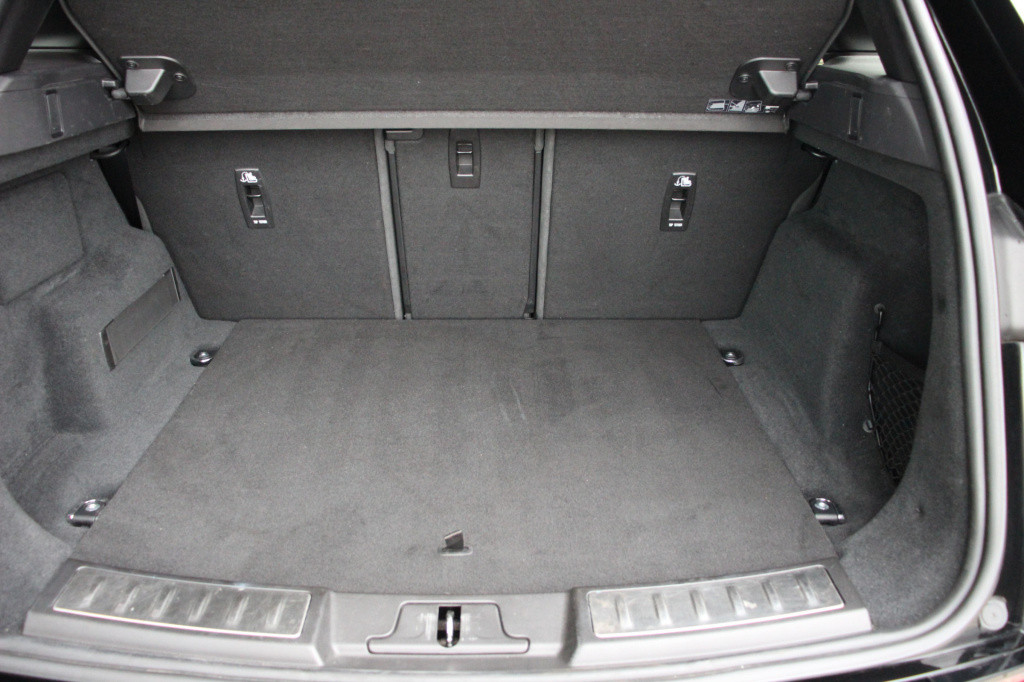 Land Rover Range Rover 1.5 p300e awd r-dynamic se | pano. | leer | meridian