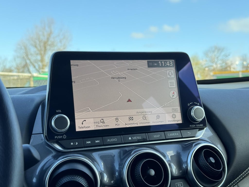 Nissan Juke 1.6 hybrid tekna sound + cold pack