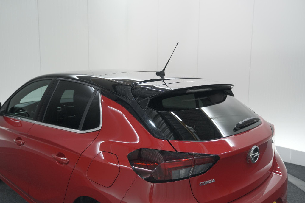 Opel Corsa 1.2 turbo 100 ultimate | panoramadak | camera | dodehoekdetectie