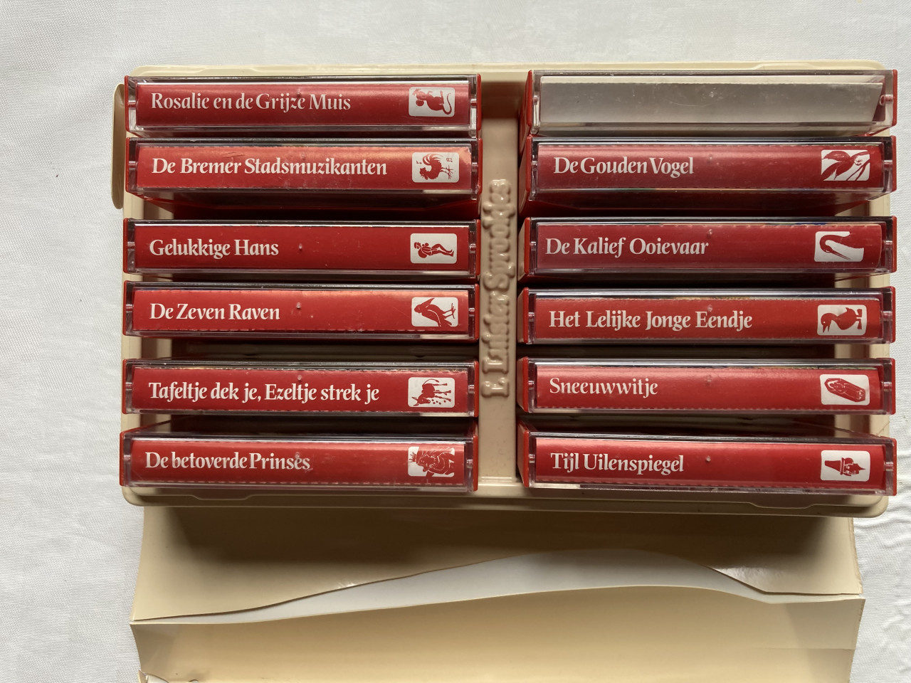 Lekturama box met 11 luistersprookjes op cassettebandjes