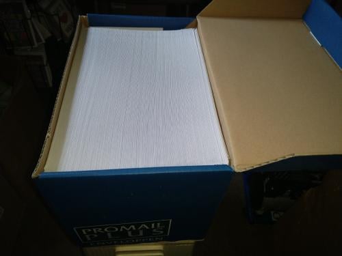 Acte enveloppen 220x312mm met hechtstrip  250 per doos