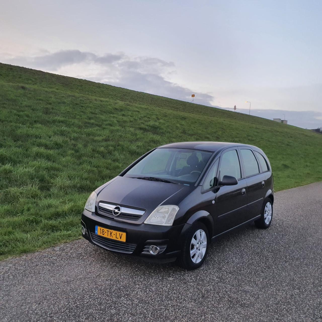 Opel Meriva 1.6-16V Cosmo