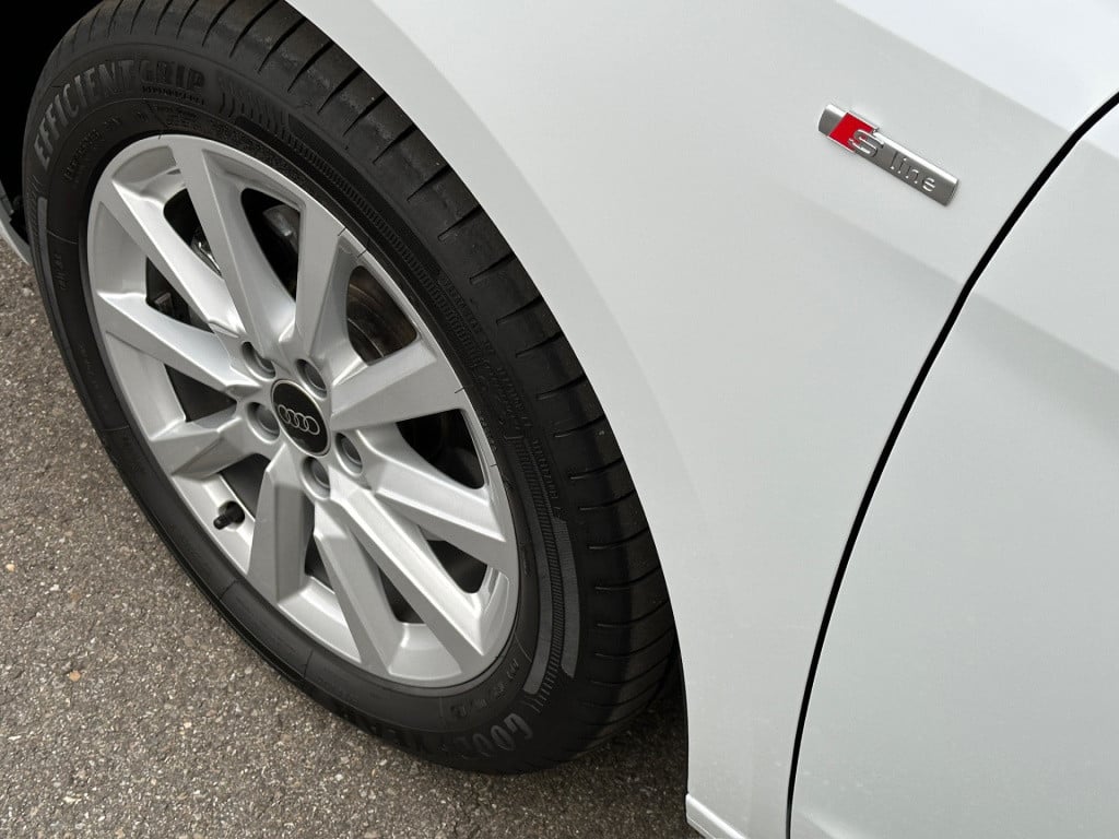 Audi A1 Sportback 30 tfsi 116pk s-tronic s-line | navi | virtual cockpit | 
