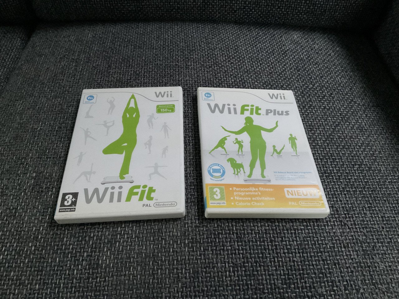 Nintendo Wii + toebehoren en spellen.