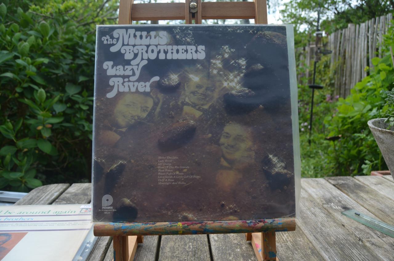 Heel veel LP's Mills Brothers (4)