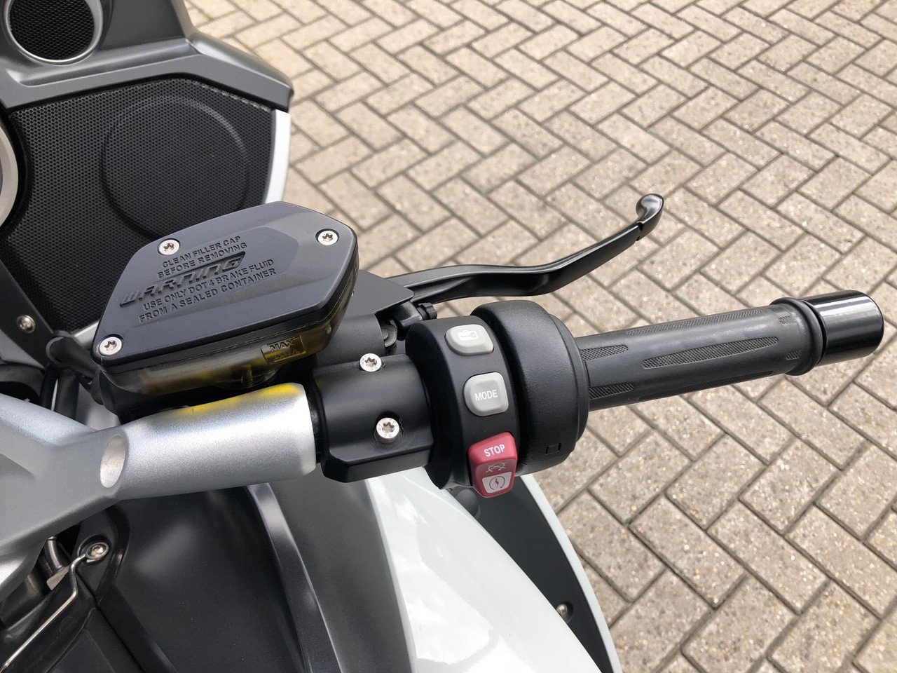 BMW K1600GT van 1e eigenaar met slechts 23 dkm, topkoffer etc. etc. €9950,-