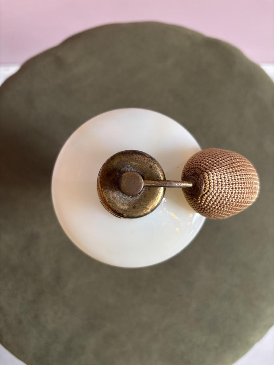 Vintage Opaalglazen Parfumfles met Verstuiver