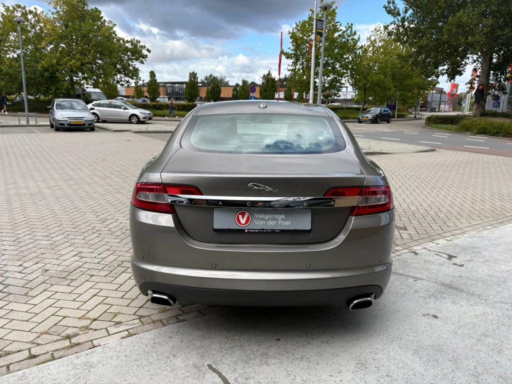 Jaguar XF 3.0 v6 luxury