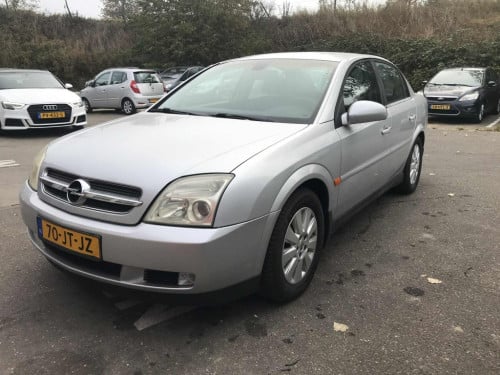 Opel Vectra 1.8-16v elegance