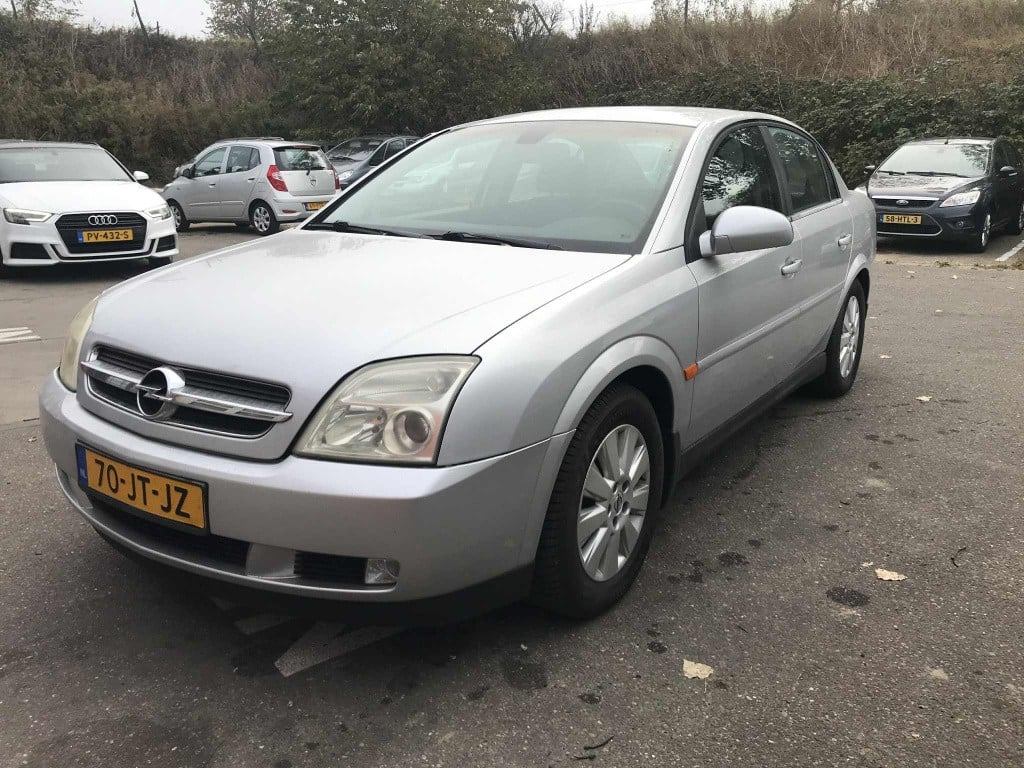Opel Vectra 1.8-16v elegance