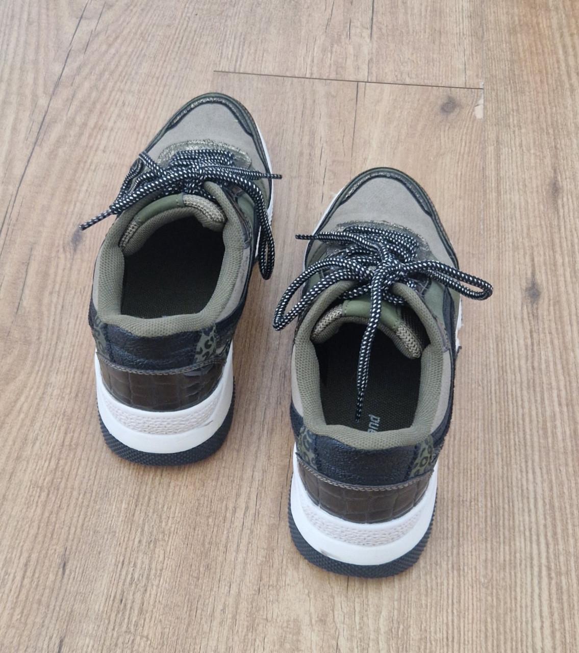 Stijlvolle groene sneakers maat 36