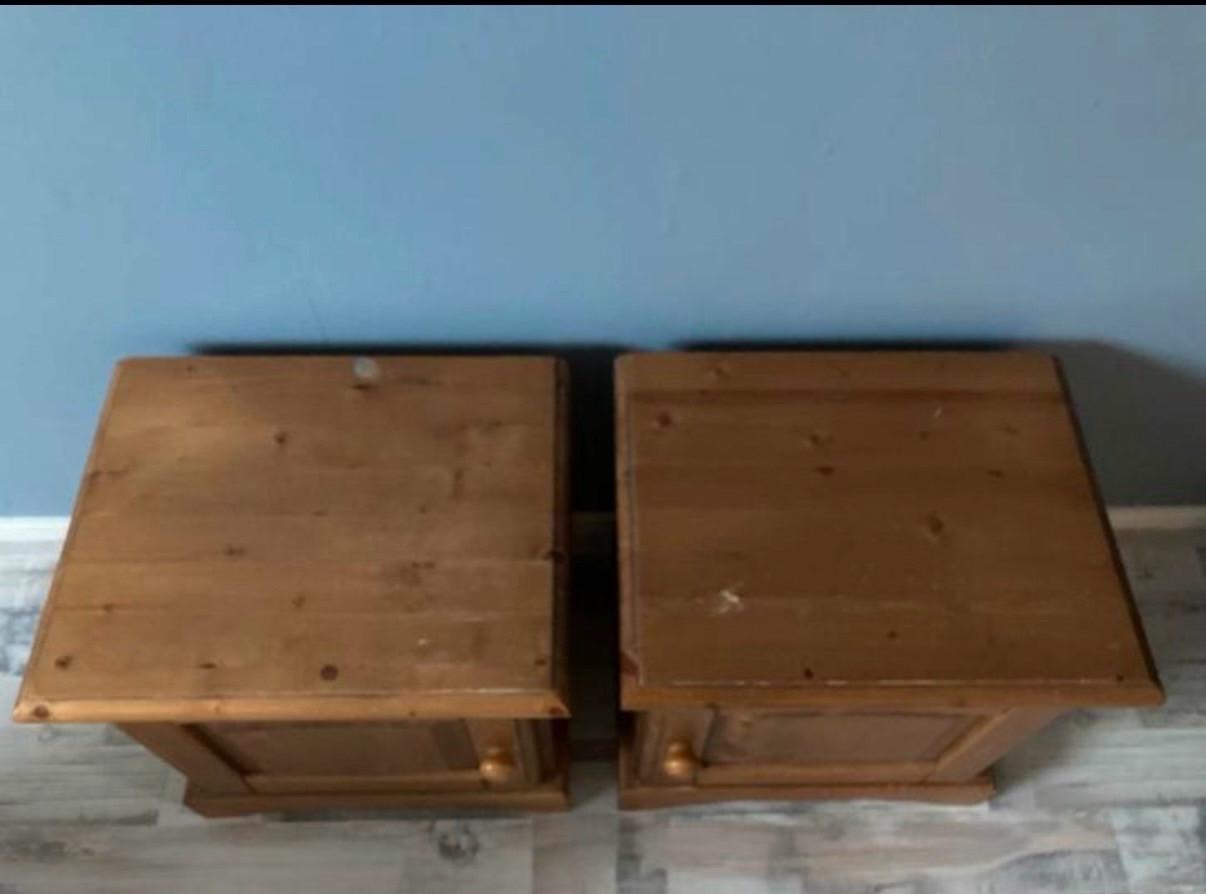 2 Nachtkastjes