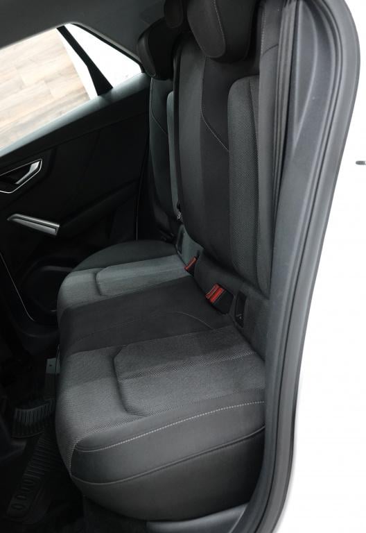 Audi Q2 1.0 tfsi sport | stoelverw. | led | pdc | 19" |