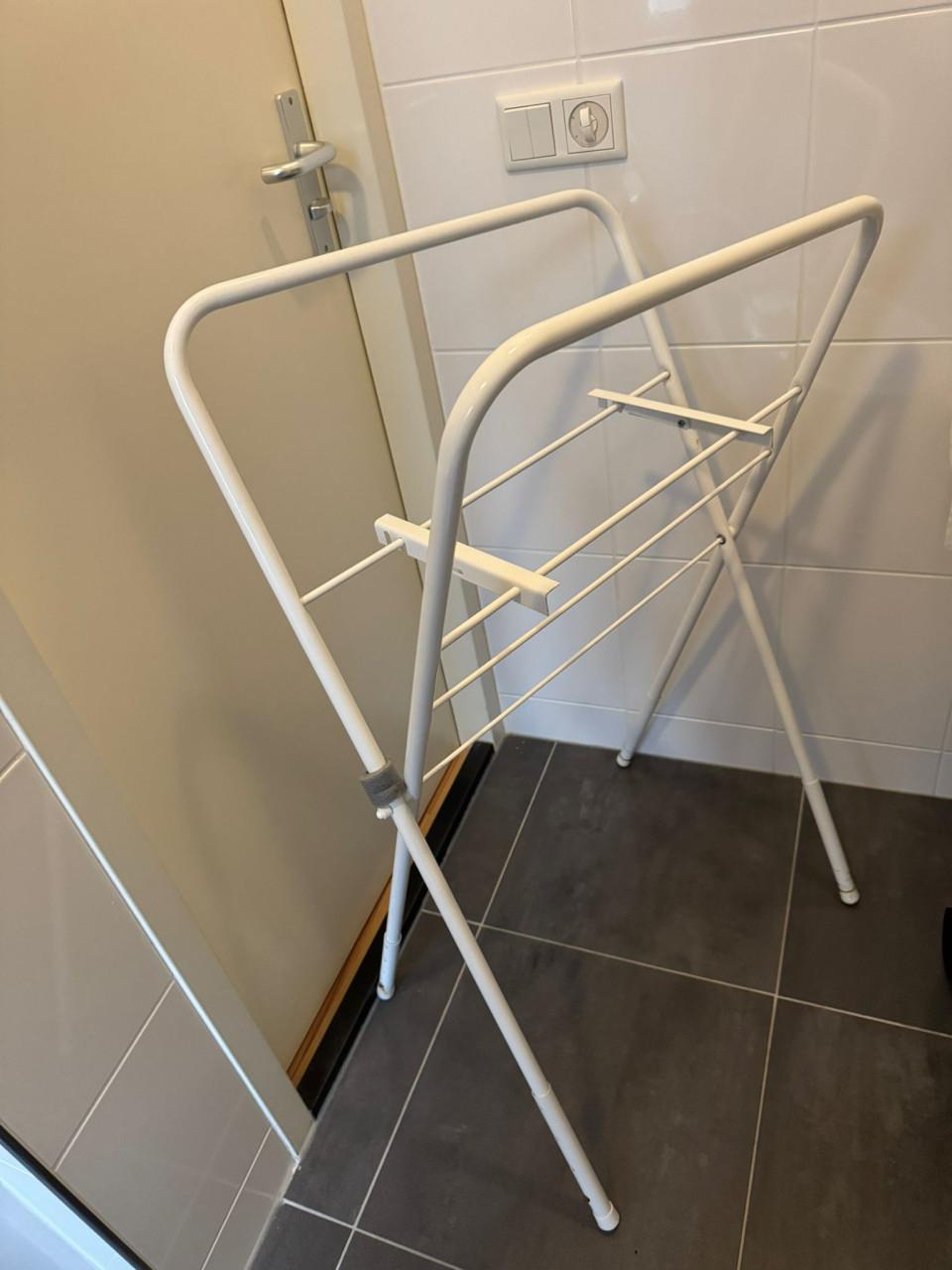 Badje met afvoer slang