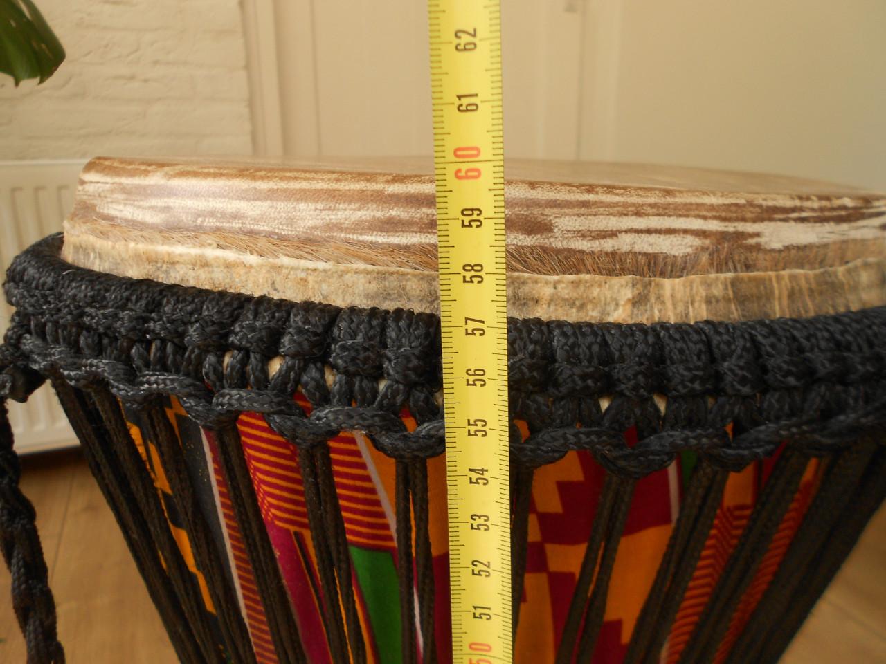 Afrikaanse Djembe met draag tas.
