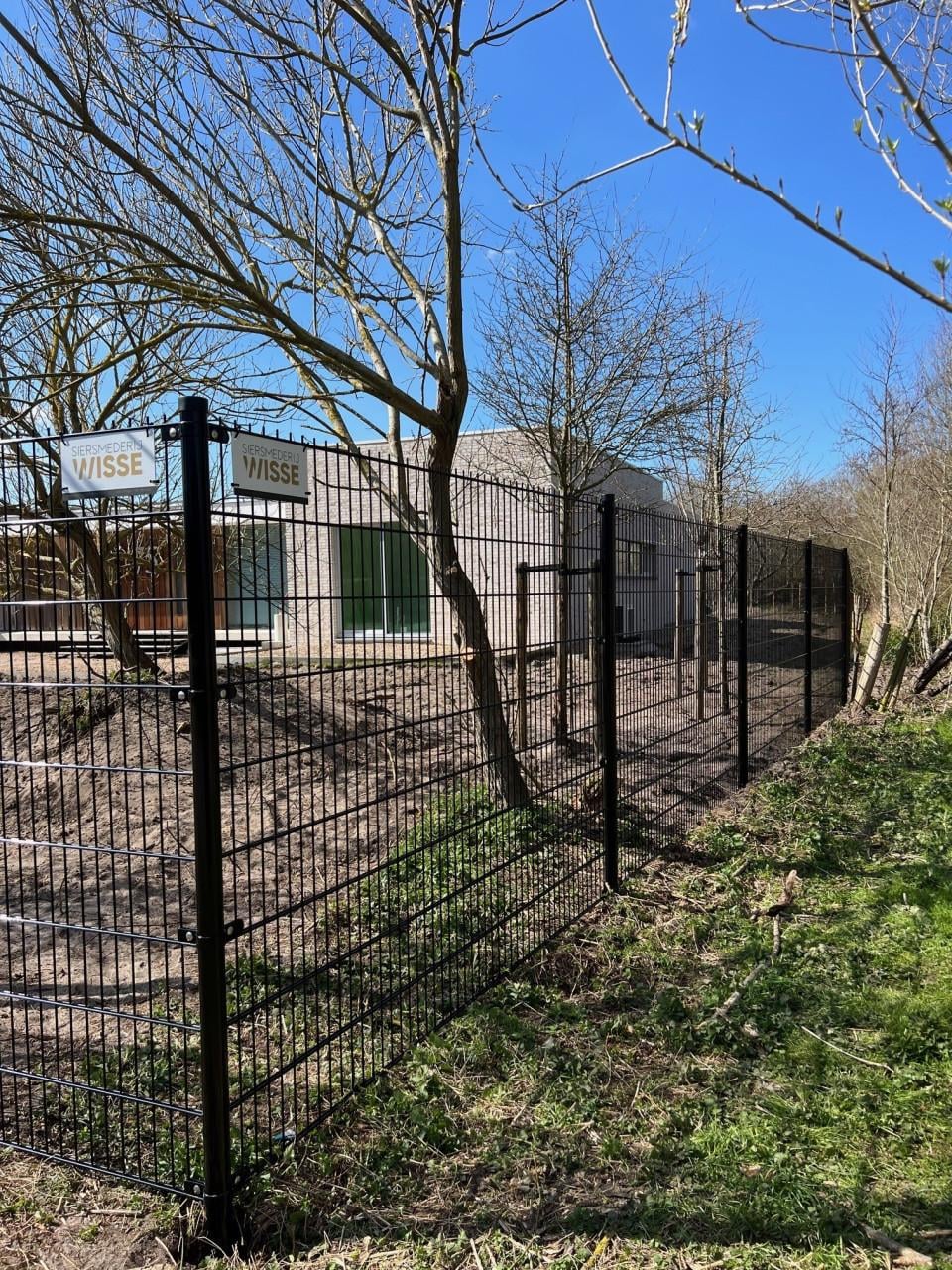 Voordelig en Netjes: hekwerk en poorten