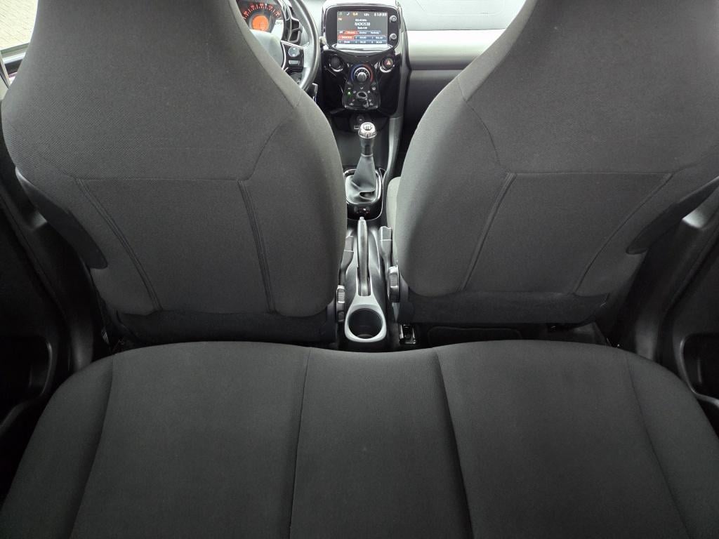 Peugeot 108 1.2 puretech 82 pk allure | lm velgen | getint glas | smartphon