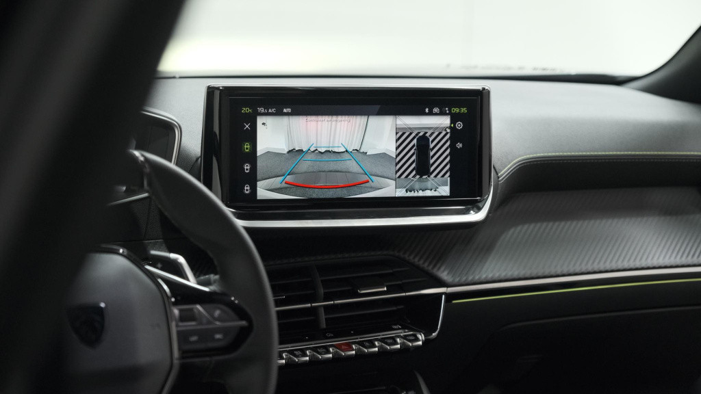 Peugeot 2008 puretech 130 eat8 gt | 360 camera | adaptieve cruise control |