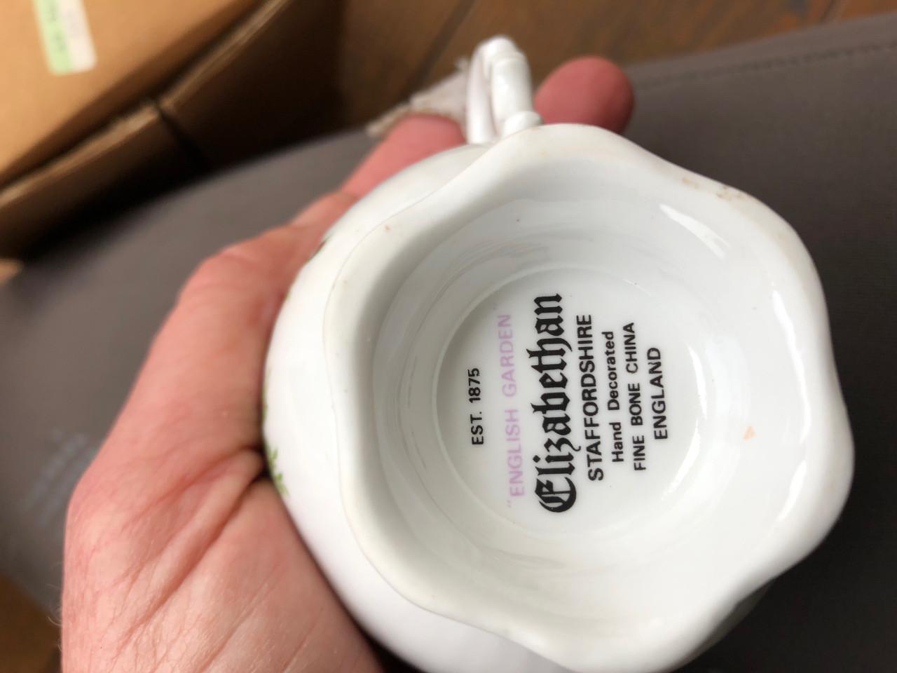 4 vintage kop en schotels