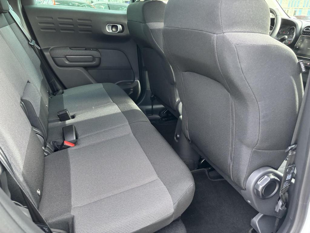 Citroen C3 Aircross 1.2 puretech s&s shine afneembare trekhaak! nieuwe dist
