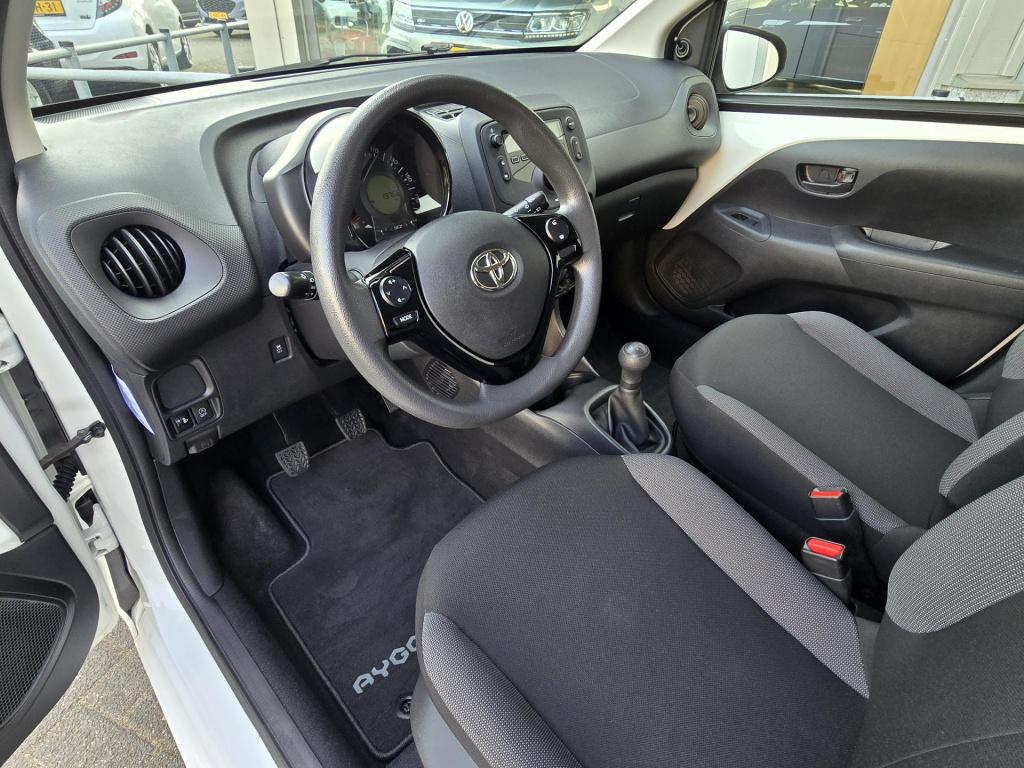 Toyota Aygo 1.0 vvt-i x-fun