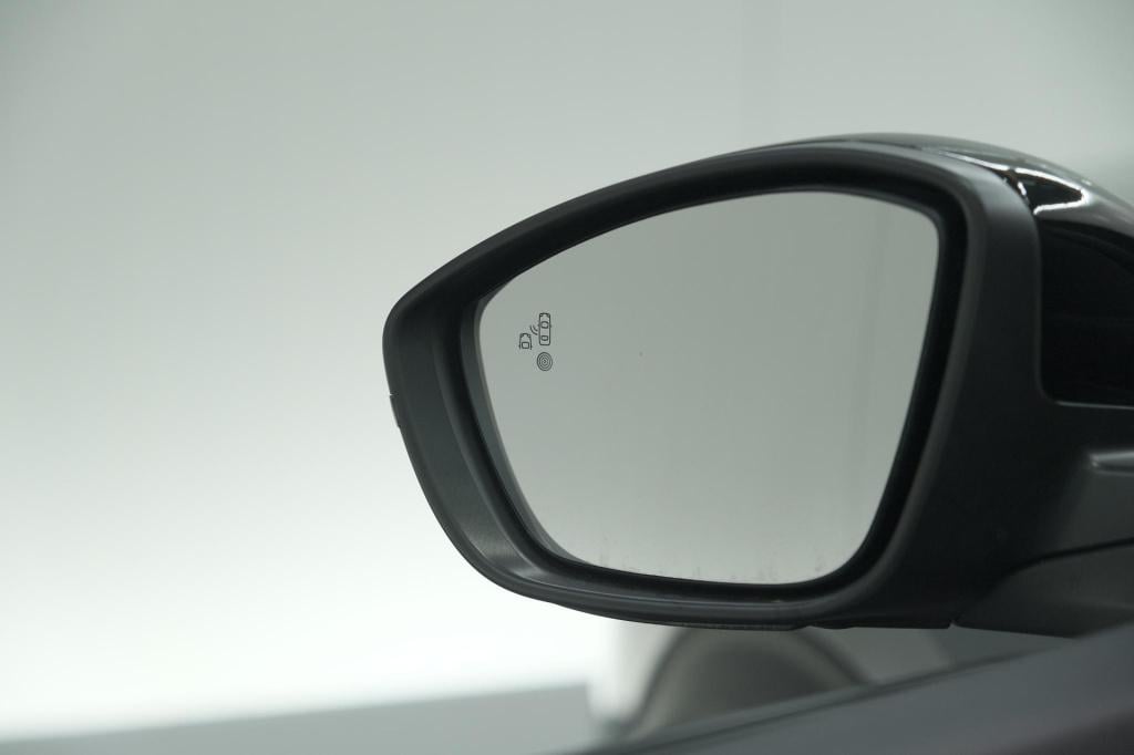Peugeot 2008 1.2 hybrid 136 gt | 360 camera | adaptieve cruise control | na