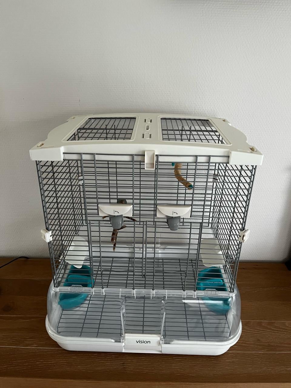Zeer nette Vogelkooi Hagen Vision S 01