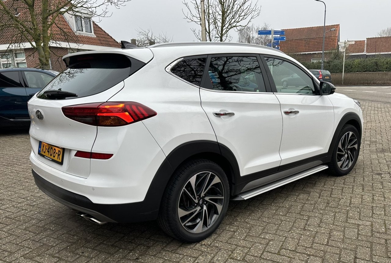 HYUNDAI Tucson 1.6 T-GDI Premium – Luxe, Stijl en Comfort in Één! Bomvol!