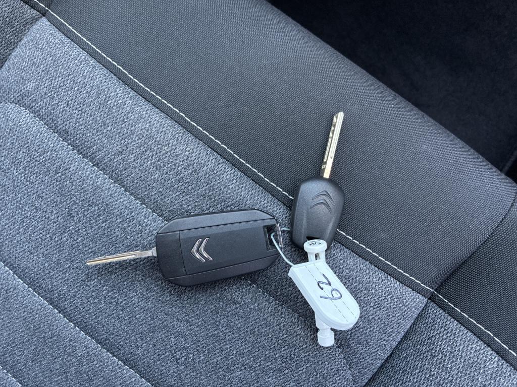 Citroen C3 1.2 puretech feel edition | automaat | navigatie | parkeersensor
