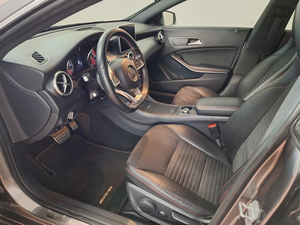 Mercedes-Benz Cla 180 ambition | amg