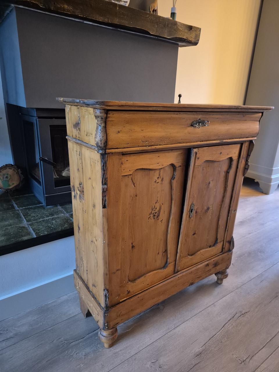 Leuk, oud opknap kastje