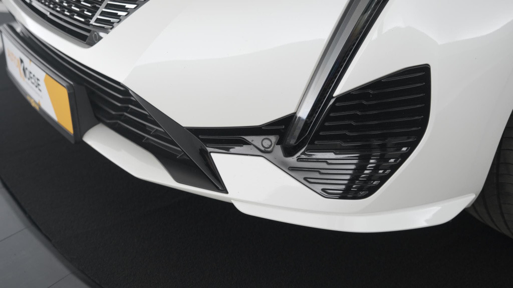 Peugeot 308 puretech 130 gt pack business | camera | dodehoekdetectie | app