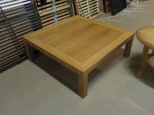 Grote teak houten salontafel in zeer goede staat 110 x 110 cm