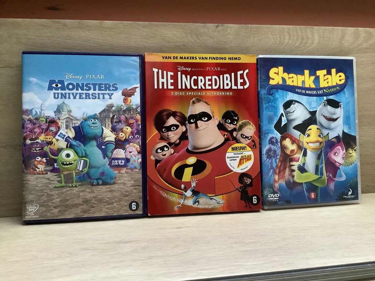 Stapeltje DVD’s, van alles wat.