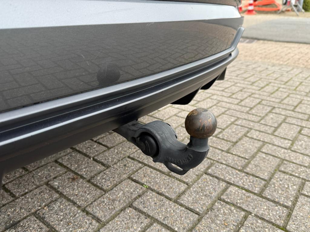 Audi Q3 35 tfsi s edition