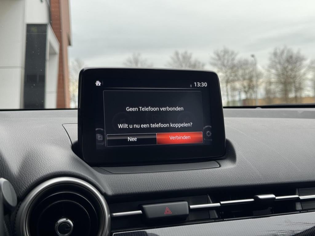 Mazda 2 1.5 skyactiv-g style selected nl-auto, allseason banden!