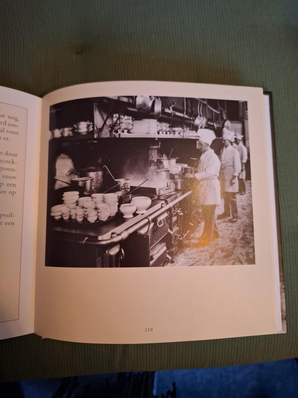 Cha, cha, cha, wat zullen we eten? / vergeten eten? Door L. Kruyff