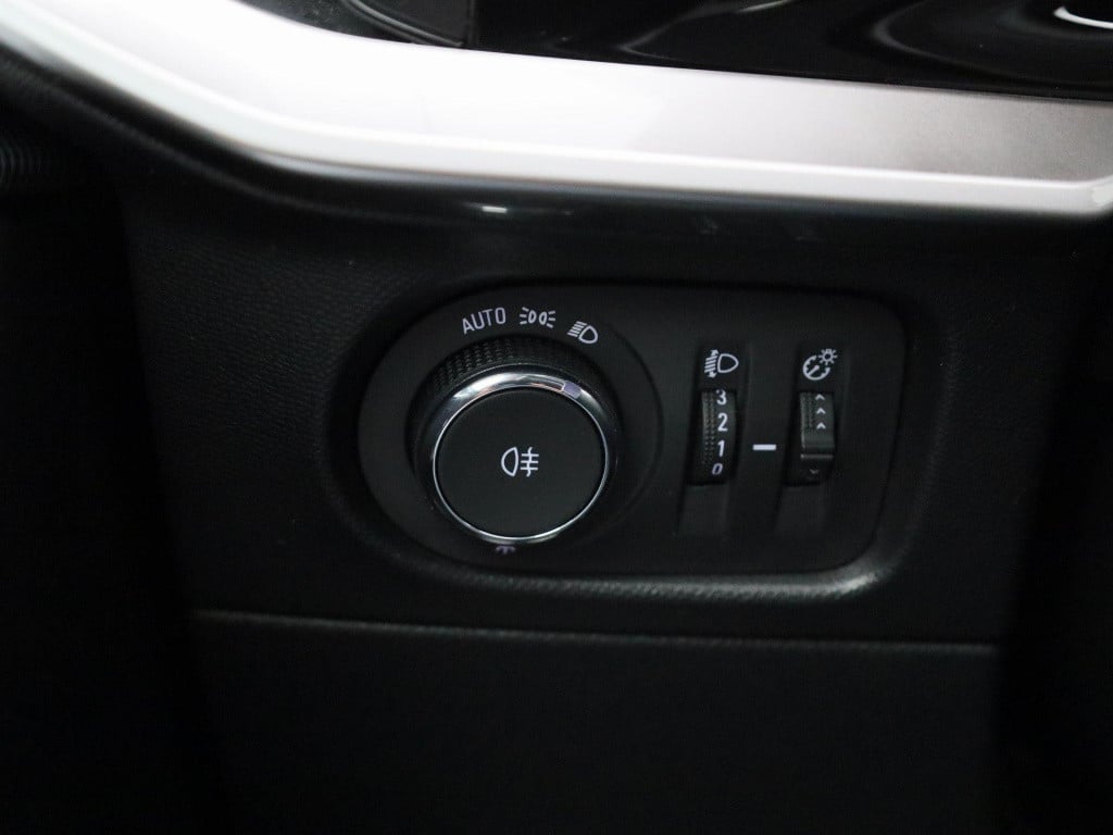 Opel Mokka 1.2 edition | parkeer sensoren | navigatie | airco | led | virtu