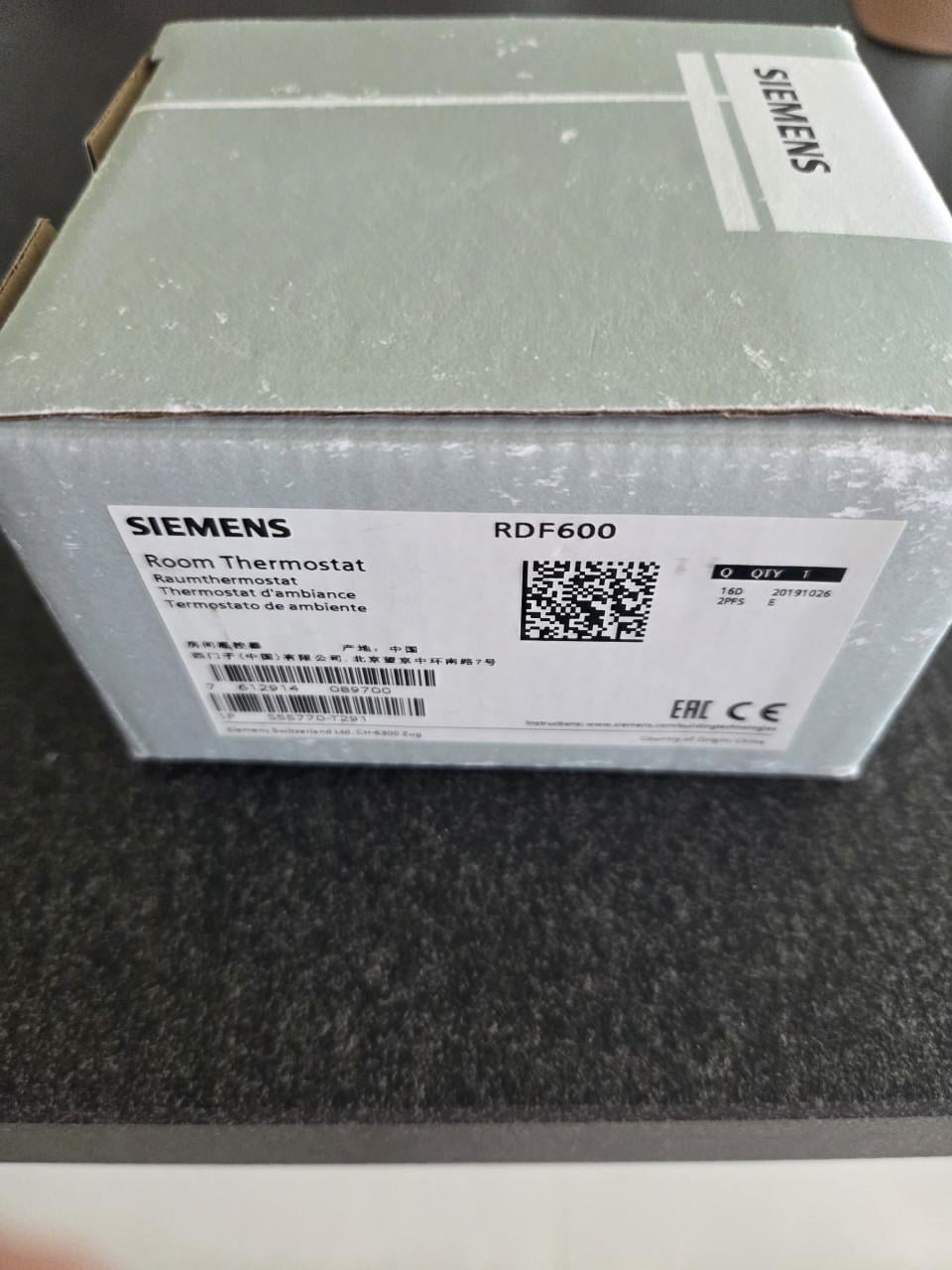 Kamerthermostaat siemens model rdf600, ook voor stadsverwarming.