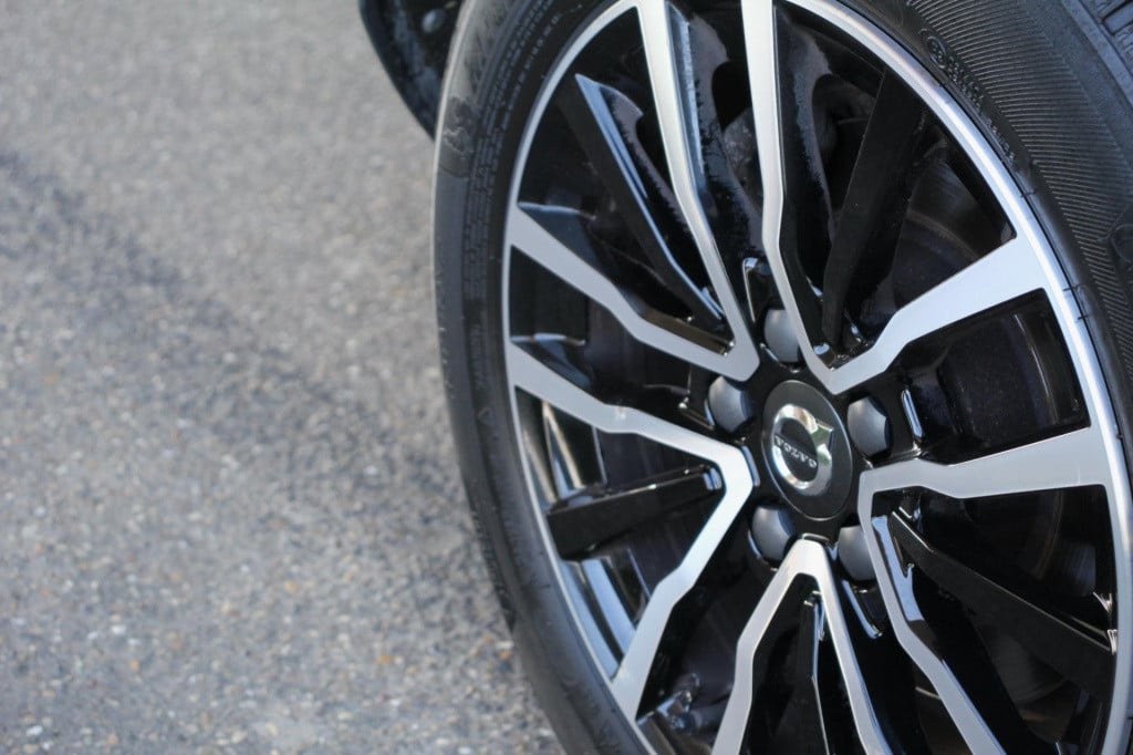 Volvo V40 2.0 t2 momentum - full led - navi - clima - half leder - 1e eig -