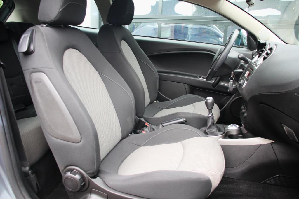 Alfa Romeo MiTo 1.4 progression - airco - led - 1e eigenaar - elektrische r