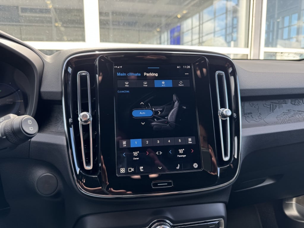Volvo XC40 extended plus 82 kwh/252pk| adap.cruise| trekhaak| camera