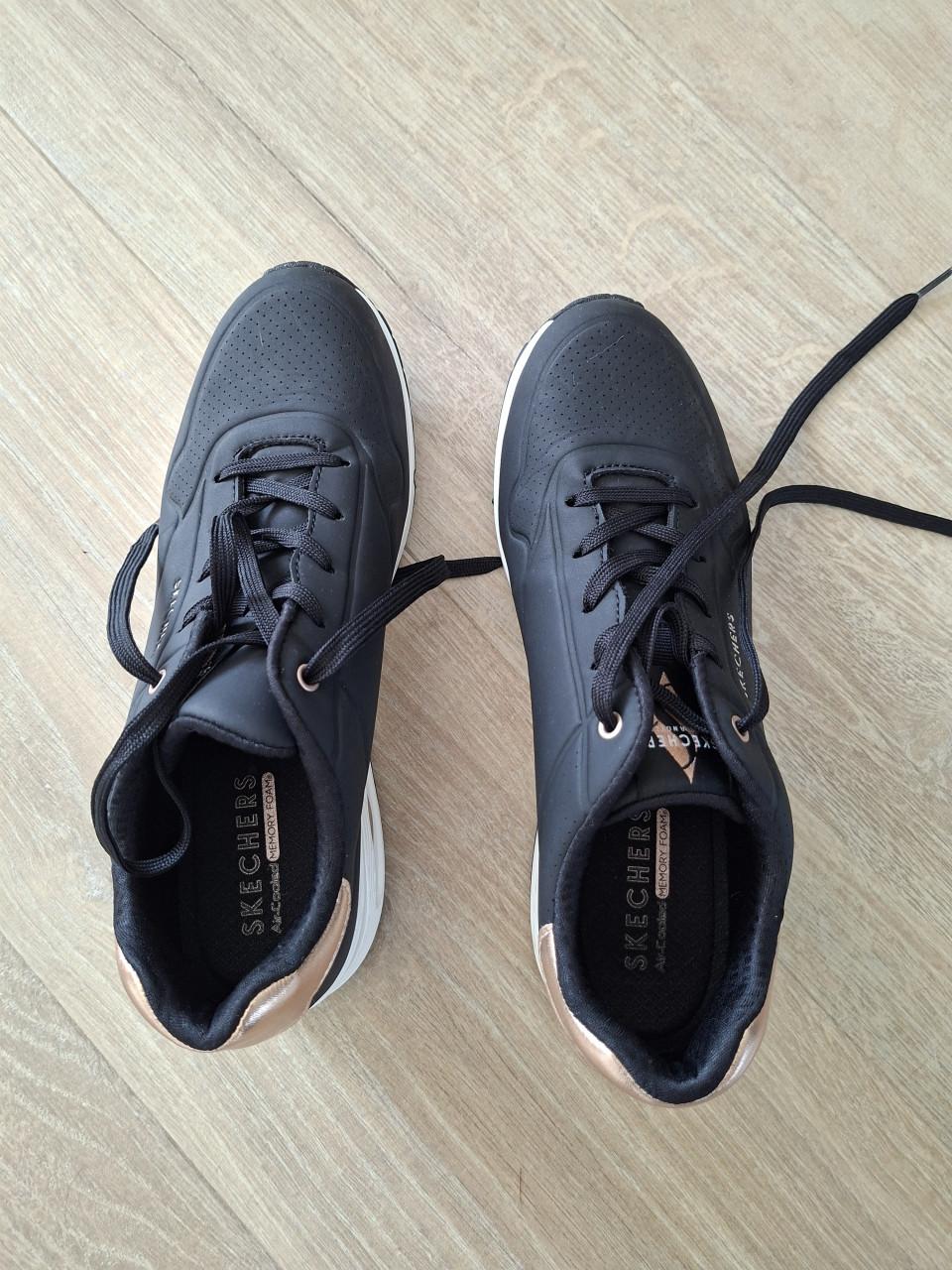 Zgan Skechers maat 42
