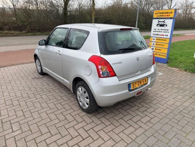 Suzuki Swift 1.5 exclusive