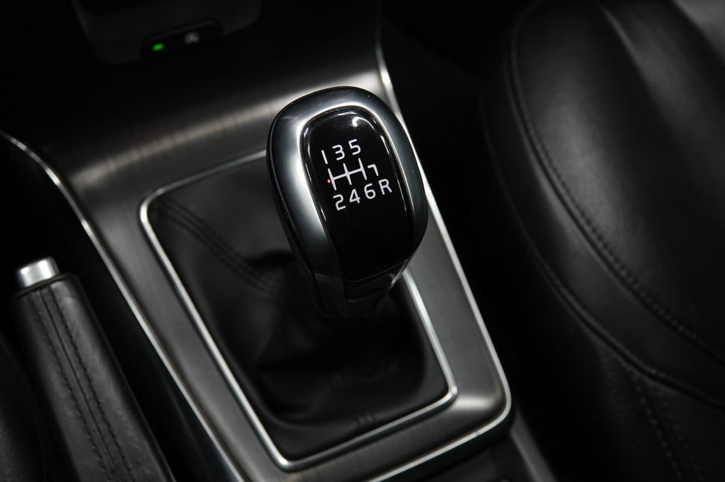Volvo V40 2.0 t3 momentum | cruise | pdc | leder |