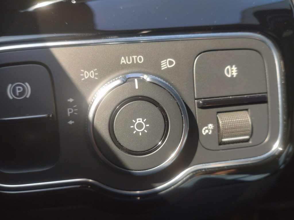 Mercedes-Benz Cla shooting brake 180 business sol. | automaat