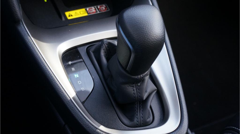 Toyota Yaris Cross 1.5 hybrid 130 executive rijklaar incl garantie