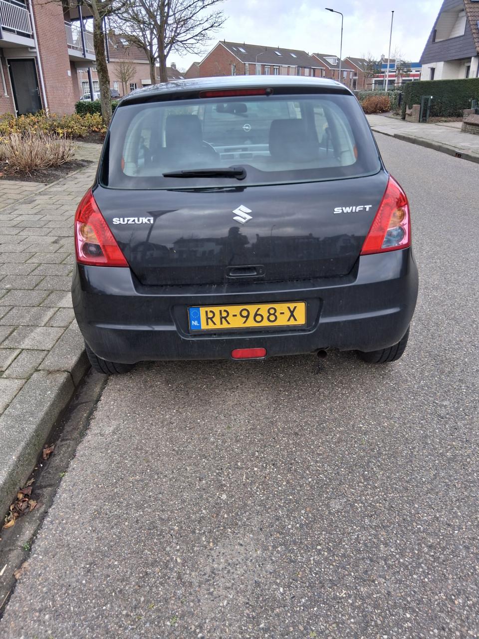 Nette Zwarte Suzuki Swift 2008 1300 comfort km.183000