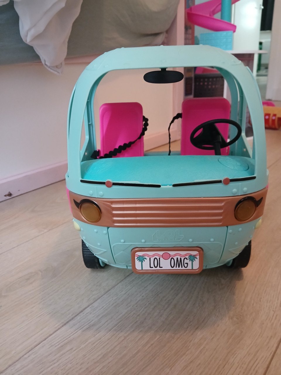 LOL Poppenhuis incl accessoires, auto, camper en poppen