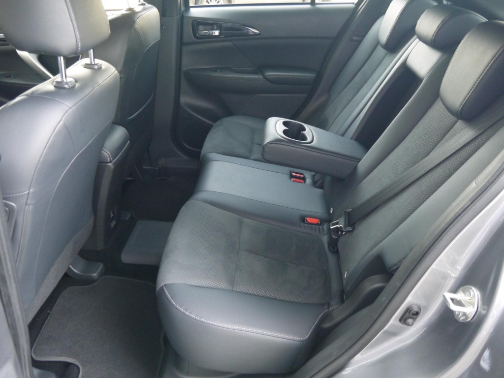 Mitsubishi Eclipse Cross 2.4 phev business intense+|rijklaar
